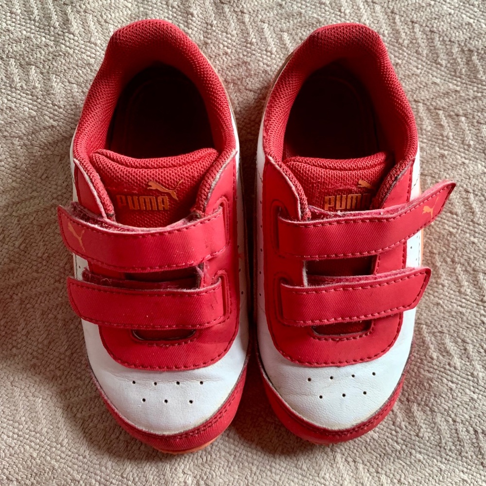 ✨Puma Light Up Velcro Sneakers